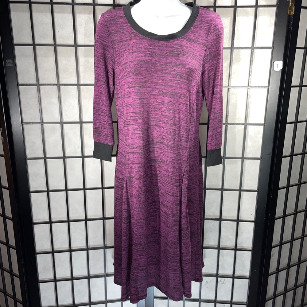 Rabbit, ladies, dress size medium (NWT)